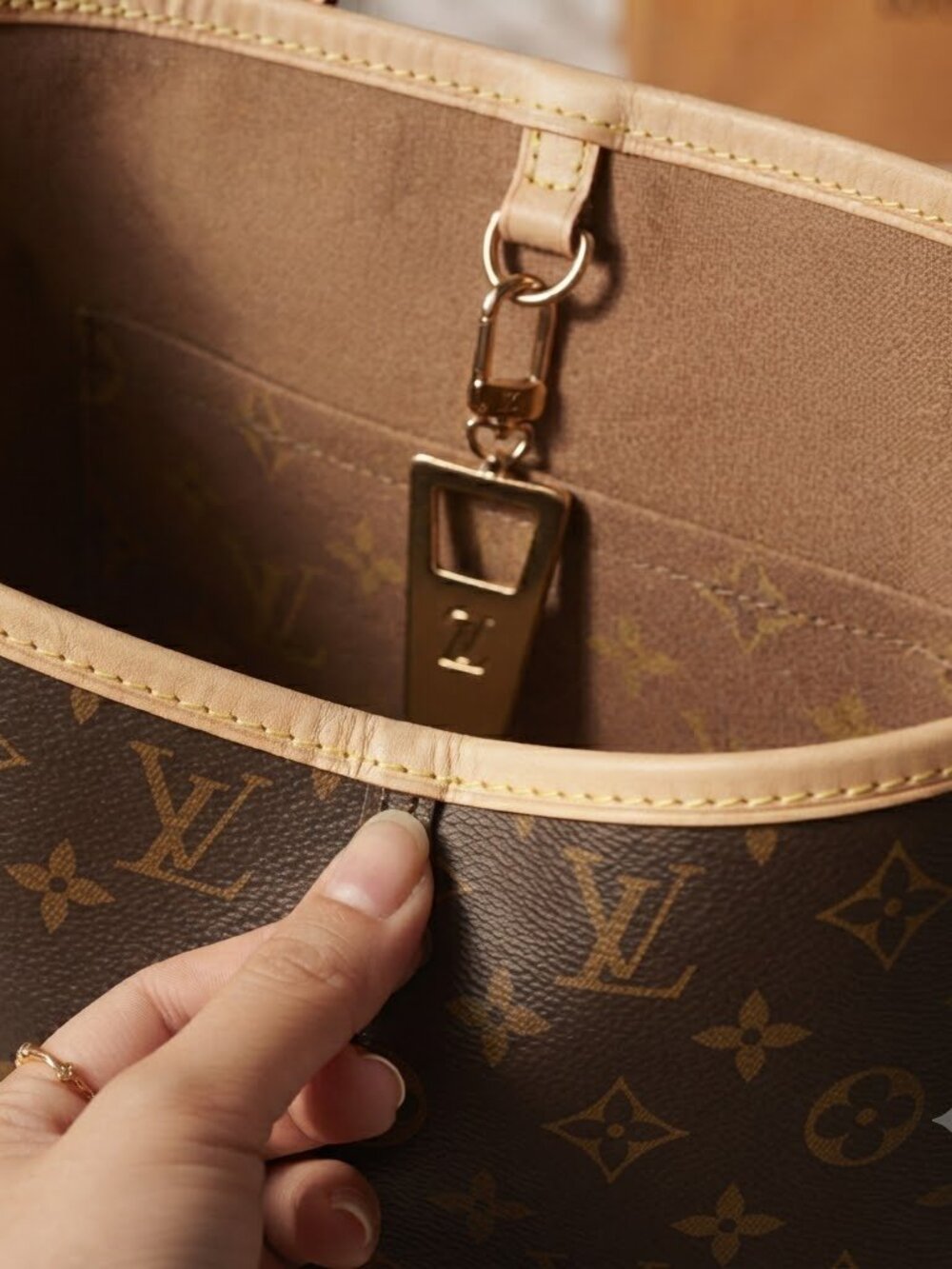 Louis Vuitton Gold Tone LV Bag tag